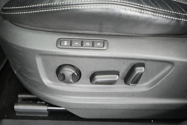 Skoda Kodiaq 1.5 TSI 150pk DSG Sportline Business Trekhaak Camera Keyless Stoelverwarming Virtual Cockpit Navigatie