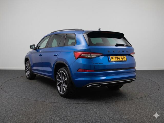 Skoda Kodiaq 1.5 TSI Sportline Business 7p. Automaat | Schuifkanteldak | Camera | PDC voor & achter | Trekhaak | Stoel en stuurverw. | Apple Carplay of Android Auto | Elektr stoel met geheugen | Navigatie