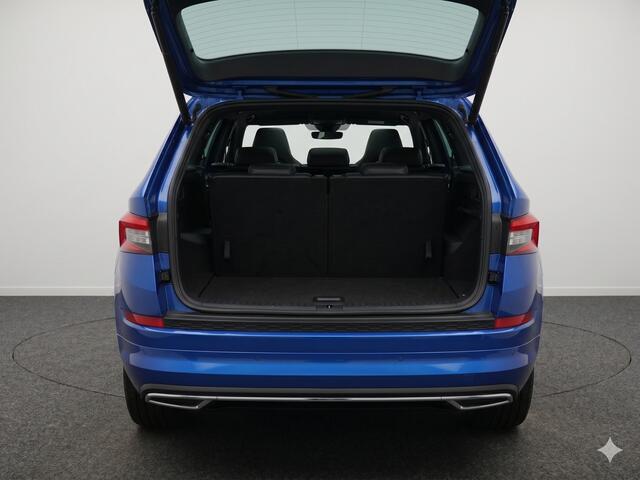 Skoda Kodiaq 1.5 TSI Sportline Business 7p. Automaat | Schuifkanteldak | Camera | PDC voor & achter | Trekhaak | Stoel en stuurverw. | Apple Carplay of Android Auto | Elektr stoel met geheugen | Navigatie