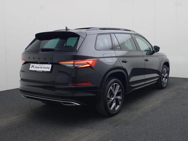 Skoda Kodiaq 1.5TSI/150PK DSG Sportline Business · Panoramadak · Alcantara/Leder · Camera +Parkeersensoren