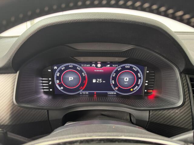 Skoda Kodiaq 1.5 TSI Sportline Business 7p. | Stoelverwarming | Navigatie | Camera | Adaptieve Cruise Control |