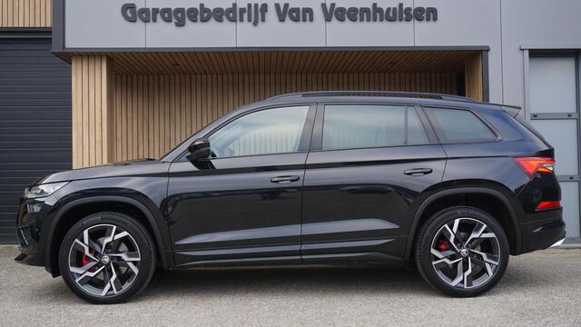Skoda Kodiaq 2.0 TSI 245pk VRS 7-Zits DSG RS-Seats Pano.Dak Stuur/Stoelv.w. Trekhaak 20inch LM Sfeerverlichting RS Mode *Unieke Skoda* 62561km!