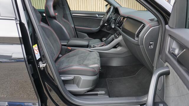 Skoda Kodiaq 2.0 TSI 245pk VRS 7-Zits DSG RS-Seats Pano.Dak Stuur/Stoelv.w. Trekhaak 20inch LM Sfeerverlichting RS Mode *Unieke Skoda* 62561km!