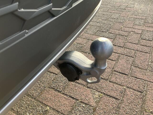 Skoda Kodiaq 1.5TSI/150PK PHEV Sportline DSG · Panoramadak · Trekhaak · Apple/Android · Garantie t/m 15-04-2029 of 60000km