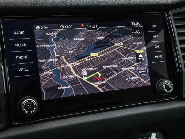 Skoda Kodiaq 1.5 TSI 150pk DSG Sportline · Camera · Panoramadak · Apple/Android Car Play · Elek Voorstoel · Wegklapbare Trekhaak · 19'' Inch ·