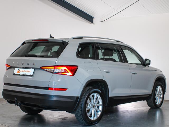 Skoda Kodiaq 1.5 TSI Business Edition, 7-Persoons, Trekhaak, Canton audio, Mooie kleur!