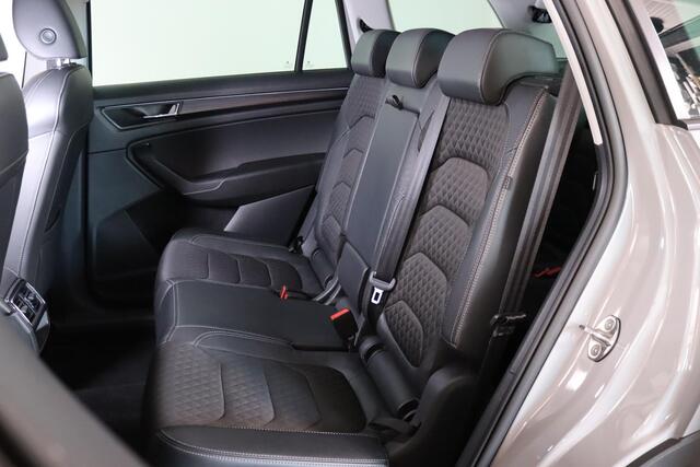 Skoda Kodiaq 1.5 TSI Business Edition, 7-Persoons, Trekhaak, Canton audio, Mooie kleur!