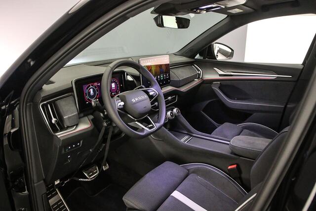 Skoda Kodiaq Sportline Business 1.5 TSI PHEV 204pk DSG Automaat Trekhaak, Panoramadak, Adaptive cruise control, Verwarmde voorruit, Achteruitrijcamera, LED matrix koplampen