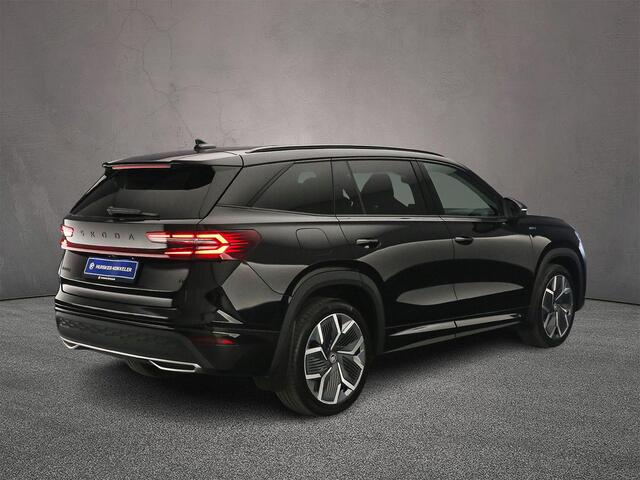 Skoda Kodiaq Sportline Business 1.5 TSI PHEV 204pk DSG Automaat Trekhaak, Panoramadak, Adaptive cruise control, Verwarmde voorruit, Achteruitrijcamera, LED matrix koplampen