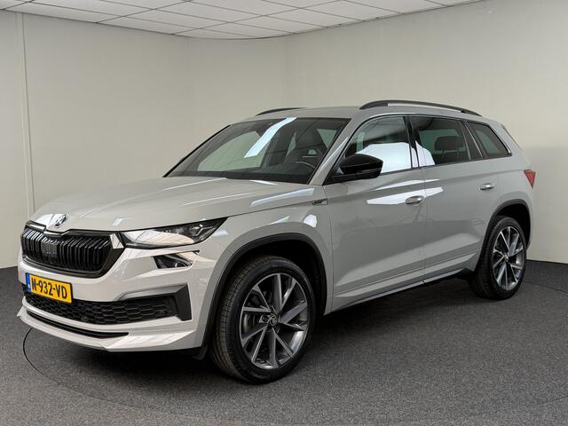 Skoda Kodiaq 1.5 TSI Sportline Business Camera/ PDC / Verw. Stuur & Stoelen / Afn Trekhaak / Carplay / Navi / 20 inch