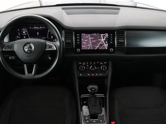 Skoda Kodiaq 1.5 TSI Style 7-Persoons | Stoelverwarming | Trekhaak | Adaptive cruise | Virtual Cockpit | Carplay | Camera | Navigatie | Keyless | Full LED | Climate control | Parkeerhulp