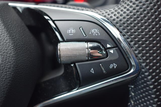 Skoda Kodiaq 1.5 TSI Sportline Business | Memory | Panoramadak | Geventileerde Stoelen | Camera | Navigatie |
