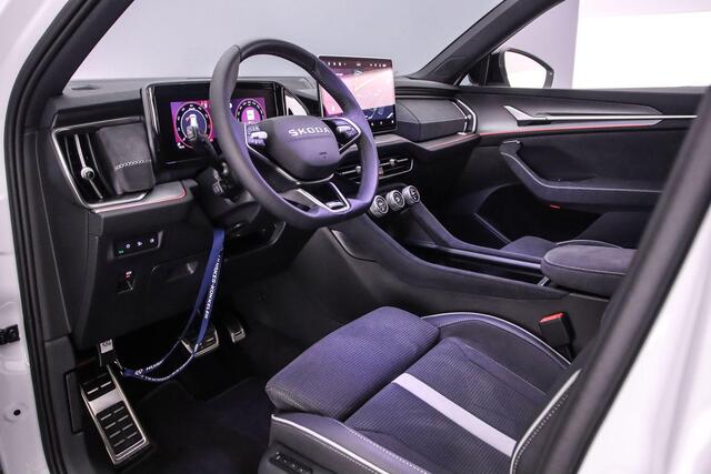 Skoda Kodiaq Sportline Business 7p 1.5 eTSI 150pk DSG Automaat Trekhaak, 3e zitrij, Panoramadak, Adaptive cruise control, LED matrix koplampen, Achteruitrijcamera
