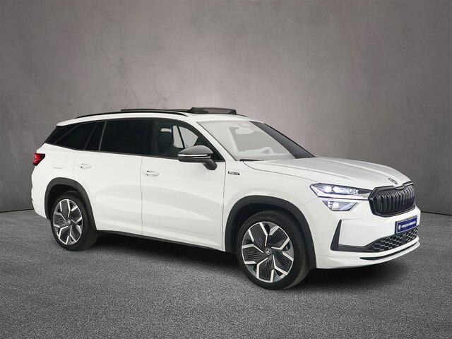 Skoda Kodiaq Sportline Business 7p 1.5 eTSI 150pk DSG Automaat Trekhaak, 3e zitrij, Panoramadak, Adaptive cruise control, LED matrix koplampen, Achteruitrijcamera
