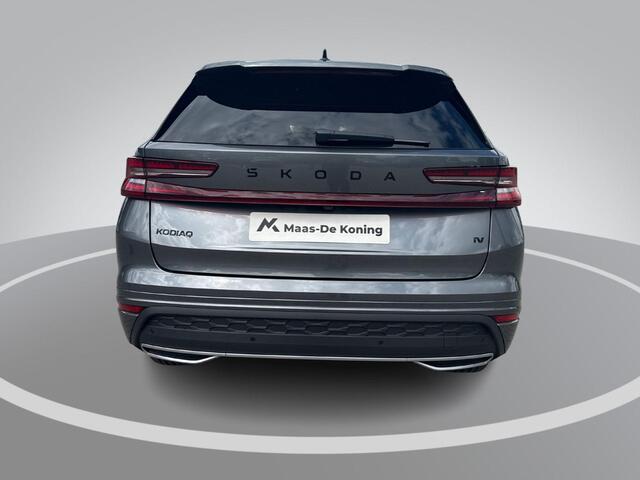 Skoda Kodiaq Sportline Business 1.5 TSI PHEV 150 kW / 204 PK SU V | Metallic Lak | Trekhaak wegklapbaar | 19'' Lichtmetalen Velgen | 4000,- inruilpremie!!
