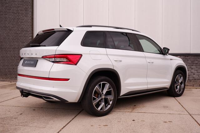 Skoda Kodiaq 1.5 TSI Sportline Business 7p. | Pano | Elek. Trekhaak | Carplay | Memory | Sfeerverlicht. | LED