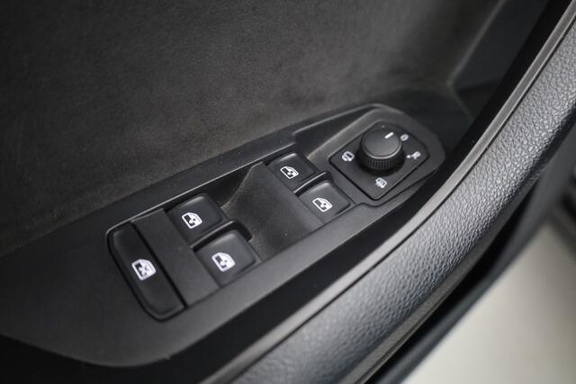 Skoda Kodiaq 1.5 TSI Sportline Business 7p. DSG | Navi | Elek. Trekhaak | Stoel- Stuurverw. | Apple CarPlay | Memory | Camera | Adapt. Cruise