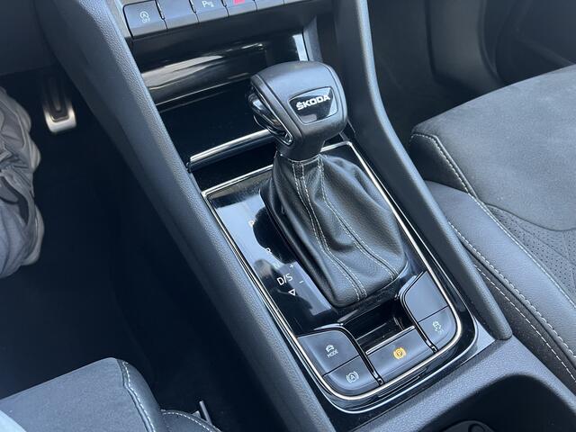 Skoda Kodiaq 1.5 TSI Sportline Business 7p. / Panoramadak / Zwenkbare trekhaak / Fabrieksgarantie t/m 06-2028