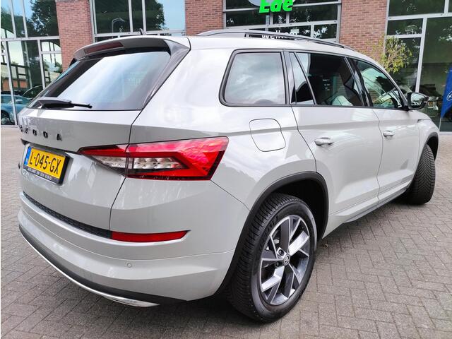 Skoda Kodiaq 1.5 TSI Sportline Business Stoel+Stuurwielverwarming - Achteruitrijcamera - Virtual cockpit - Apple Carplay - NL auto