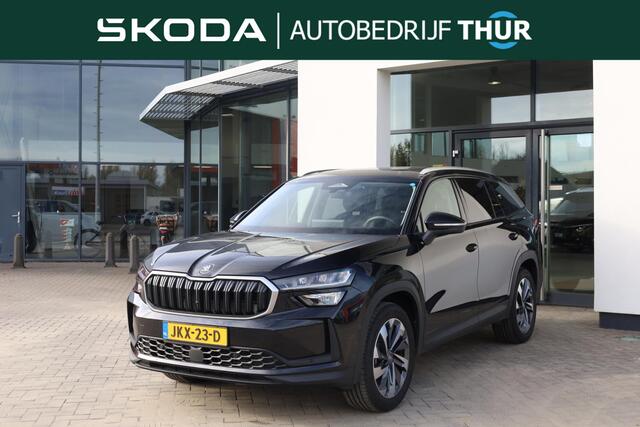 Skoda Kodiaq 1.5 TSI MHEV Business Edition 7p. 150PK / 110kW 7 zits panoramadak wegklapbare trekhaak 19" LMV camera side assist chrome dakrailing multifunctioneel lederen stuurwiel stoelverwarming keyless go privacy glas spiegels elektrich inklapbaar virtual cockpit