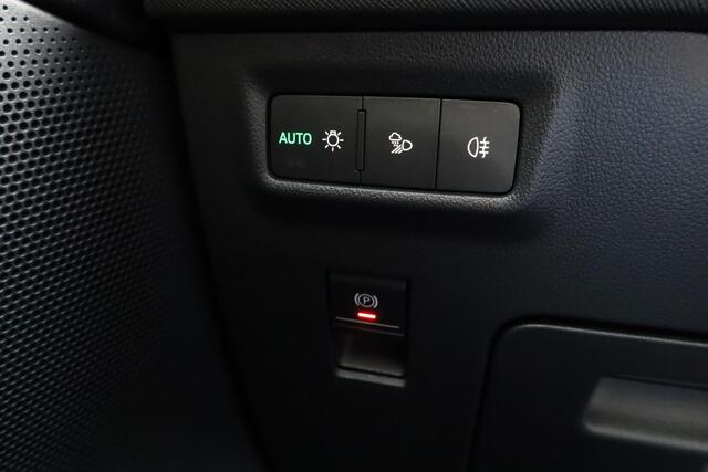 Skoda Kodiaq 1.5 TSI MHEV Business Edition 7p. 150PK / 110kW 7 zits panoramadak wegklapbare trekhaak 19" LMV camera side assist chrome dakrailing multifunctioneel lederen stuurwiel stoelverwarming keyless go privacy glas spiegels elektrich inklapbaar virtual cockpit