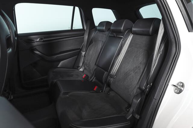 Skoda Kodiaq 1.5 TSI 150 PK Sportline Business Orig. NL | Elek. Trekhaak | Dig. Cockpit | Adapt. Cruise | Stoelverw. | PDC | Camera | NAV + App. Connect | ECC | Elek. Klep | LM 19" |