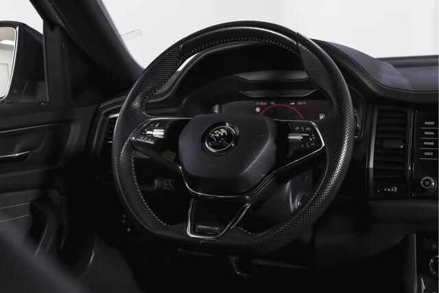 Skoda Kodiaq 1.5 TSI 150 PK Sportline Business Orig. NL | Elek. Trekhaak | Dig. Cockpit | Adapt. Cruise | Stoelverw. | PDC | Camera | NAV + App. Connect | ECC | Elek. Klep | LM 19" |