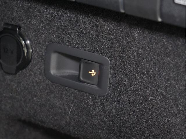 Skoda Kodiaq 1.5 150pk DSG TSI MHEV First Edition Wegklapbare trekhaak Navigatie