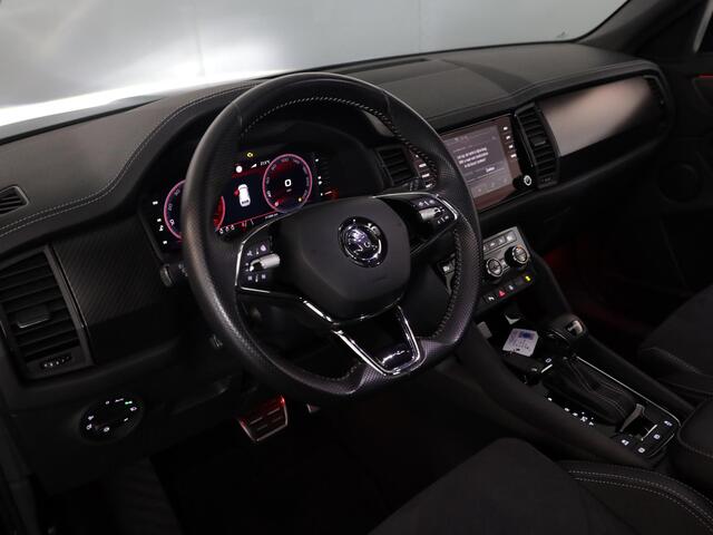 Skoda Kodiaq 1.5 TSI Sportline Business 150 pk Automaat | Navigatie | Parkeersensoren | Achteruitrijcamera | Adaptieve cruise control | Elektr. achterklep | Autom. airco (3 zones) | Keyless |