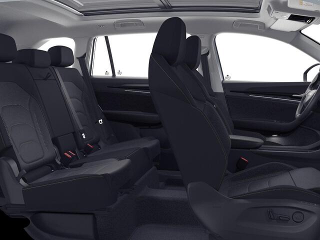 Skoda Kodiaq 1.5 TSI PHEV Business Edition Plus 204 pk 6 versn. DSG | Trekhaak | Dynamic Chasis Control | Panorama Dak | Light & View Pakket | Sunset | Velgen: 19" lichtmetalen velgen Lefka aero, zilver