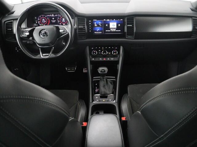 Skoda Kodiaq 1.5 TSI Sportline Business | Leder/alcantara | Memory | Cruise control | Stuur/stoel verwarming | Canton Sound | Carplay | Carplay | Camera | Park assist | Trekhaak | Elektrische achterklep