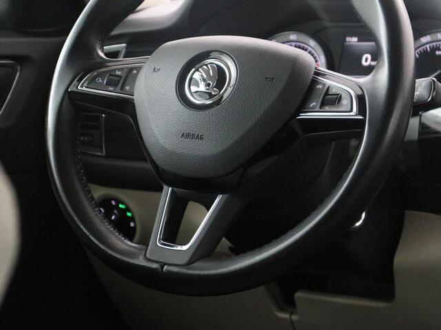 Skoda Kodiaq 1.4 TSI ACT Style Business | Memory | Cruise control | Dodehoek detectie | Stoelverwarming | Navigatie | Carplay | Camera | Park assist | Climate control