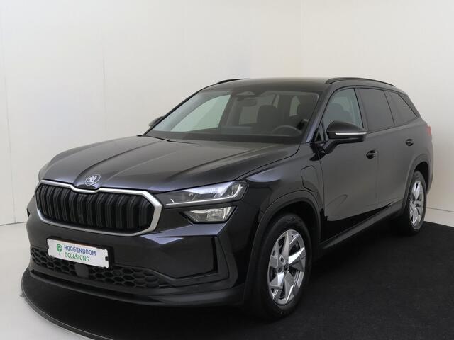 Skoda Kodiaq 1.5 TSI PHEV Tour Edition | SoH 98% | Trekhaak | Achteruitrijcamera | Bestuurdersstoel met memory | Keyless | Adaptieve cruise control | Stoelverwarming | 3-zone airco | Dodehoekdetectie | Navigatie |