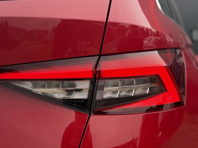 Skoda Kodiaq 1.5 TSI Style Business - Schuif-/kanteldak - Elektr.verst. stoel + verwarming - Apple Carplay/Android Auto - Trekhaak