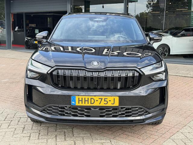 Skoda Kodiaq 1.5 TSI PHEV Sportline Business AFNEEMBARE TREKHAAK | SFEER VERLICHTING | VIRTUAL DISPLAY | CAMERA | MATRIX LED KOPLAMPEN | ADAPTIEVE CRUISE | DODEHOEK DETECTIE | ELEKTRISCH VERSTELBARE STOELEN | KEYLESS | VERWARMDE STOELEN/STUUR || NAVIGATIE |