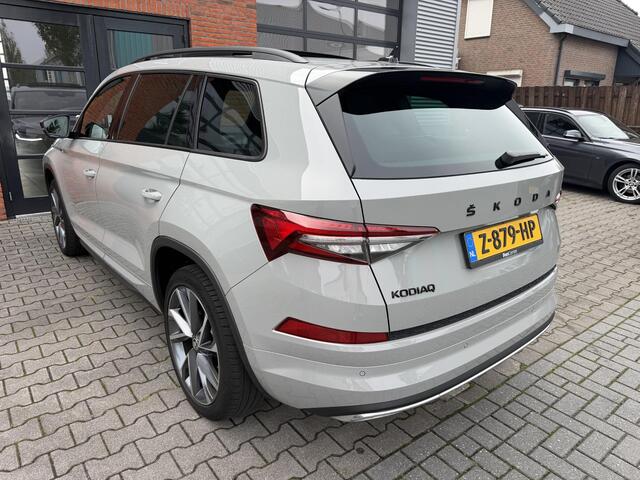 Skoda Kodiaq 1.5 TSI Sportline Business | Pano | Winterpakket | Travelpakket | elek. Trekhaak en meer!