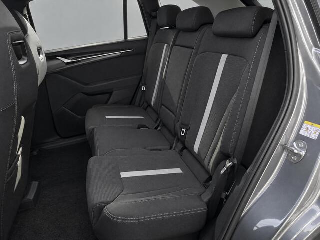 Skoda Kodiaq 1.5 TSI 204pk DSG PHEV Sportline Business · Panoramadak · Wegklapbare Trekhaak · Camera · Elek. Trekhaak · Elek. Voorstoel · 19'' Inch · Garantie t/m 01-07-2030 of 100.000km
