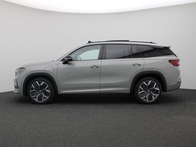 Skoda Kodiaq 1.5 TSI PHEV Sportline Business 204PK DSG Canton, Panoramadak, Trekhaak, 20" LM Velgen, Keyless, Achteruitrijcamera, Memorystoel, Stoelverwarming, Elektr. Achterklep