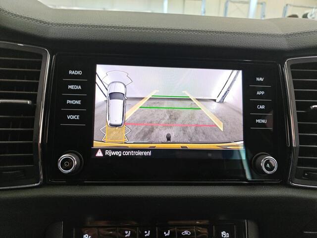 Skoda Kodiaq 1.5 TSI Business Edition 7p 1e Eigenaar | Volledig Onderh | NL-Auto | BTW | Elek Trekhaak | Camera | Navi | Climate | Carplay | Keyless | PDC