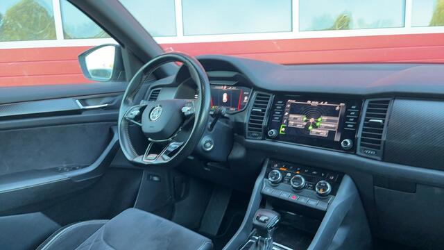 Skoda Kodiaq 1.5 TSI Sportline Business 7p. AUTOMAAT / CAMERA / KEYLESS / FULL LED / STOELVERW / NAVI / CARPLAY / ACC