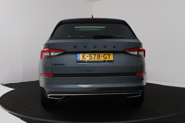 Skoda Kodiaq 1.5 TSI Sportline Business (PANORAMADAK, DIGITALE COCKPIT, STOEL/STUUR VERWARMING, ELEKTR STOELEN)