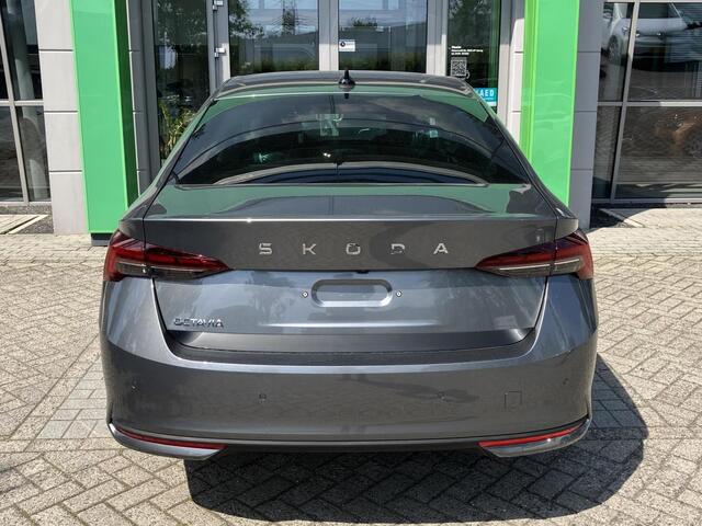 Skoda OCTAVIA First Edition 1.5 TSI m-HEV 85 kW / 115 pk Hatchba ck 7 versn. DSG