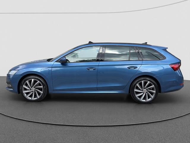 Skoda OCTAVIA Combi 1.4 TSI iV PHEV 204 PK | Panorama | Keyless | Memory stoel