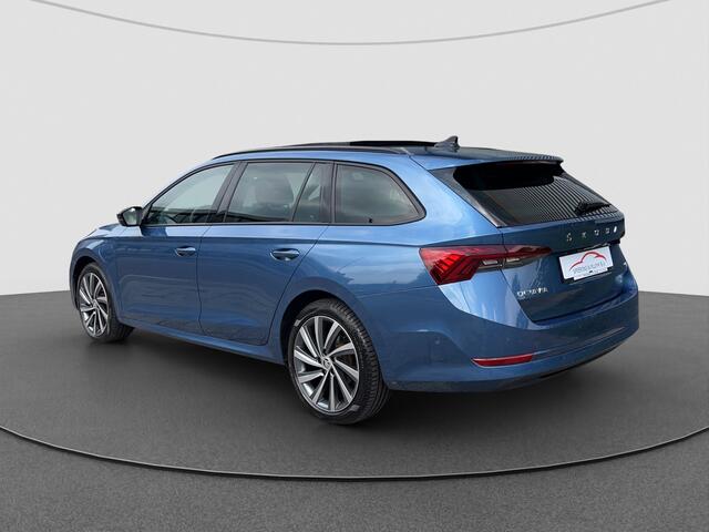 Skoda OCTAVIA Combi 1.4 TSI iV PHEV 204 PK | Panorama | Keyless | Memory stoel