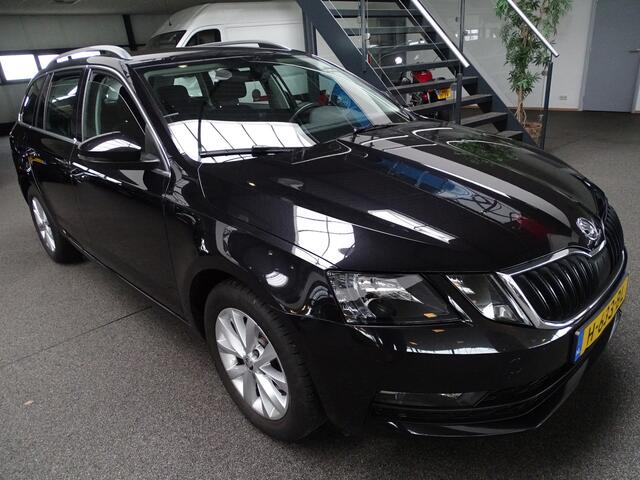 Skoda OCTAVIA Combi 1.0 TSI Greentech Business Edition