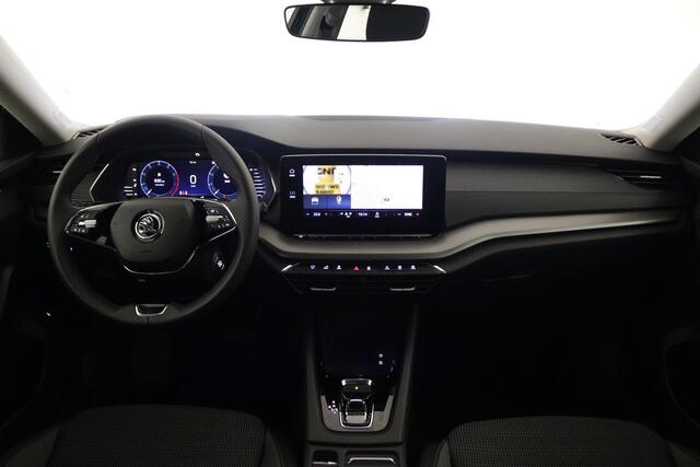 Skoda OCTAVIA Combi 1.0 e-TSI Business Edition "Navi, LED, Carplay/Android Auto, Cruis control, Sensoren"