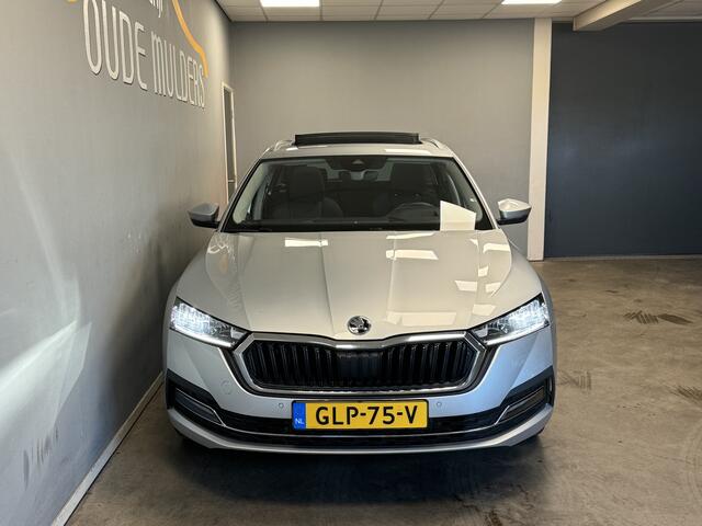 Skoda OCTAVIA Combi 1.4 TSI iV PHEV Style Panoramadak/HeadUpDisplay/SideAssist