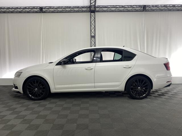Skoda OCTAVIA 1.5 TSI Sport Business Automaat | Apple Carplay | Navi | PDC | ACC| DAB | Pano-Dak |