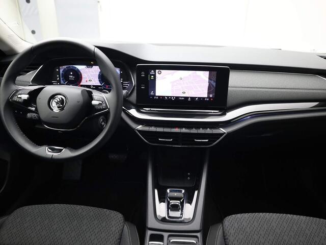 Skoda OCTAVIA Combi 1.5TSIe/150PK Style DSG · Navigatie · Parkeersensoren + Camera · Stoelverwarming · Garantie tot 01-03-2026