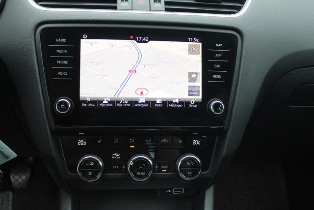 Skoda OCTAVIA Combi 1.0 TSI Greentech Business Edition